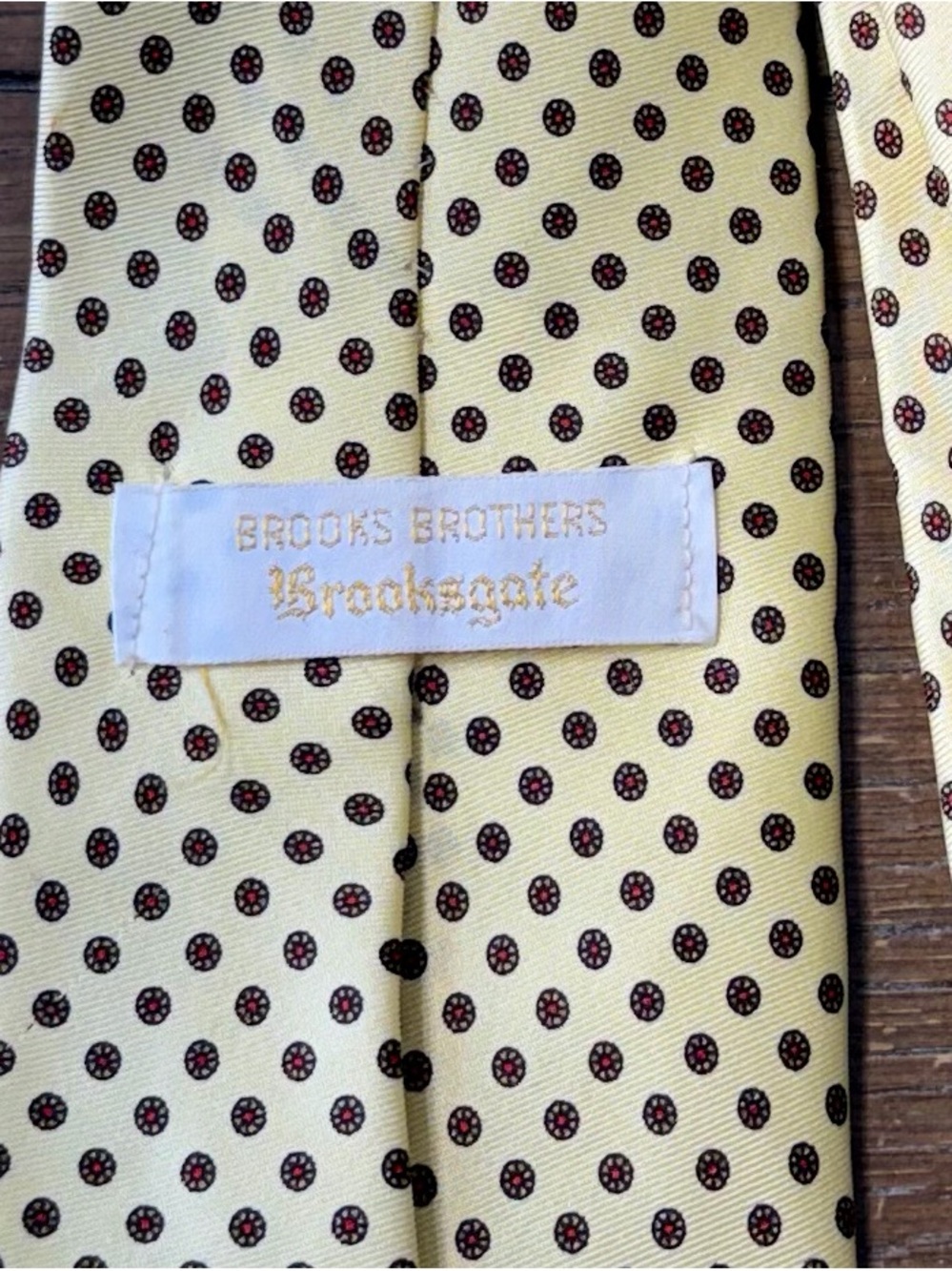 Brooks Brothers Vintage Brooksgate Men's Yellow Polka Dot Tie